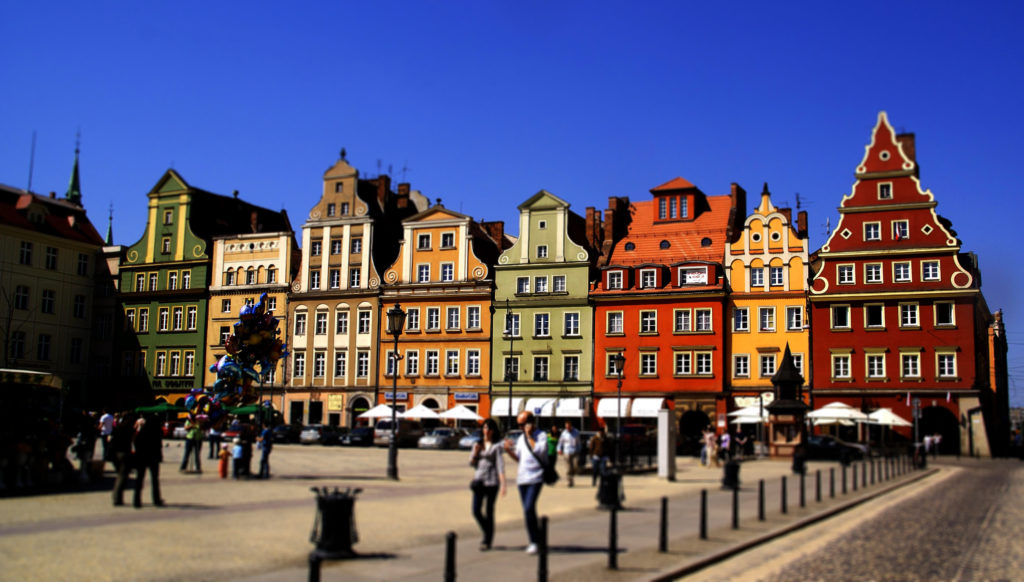 We Wrocławiu funkcjonuje wiele firm świadczących przeprowadzki.